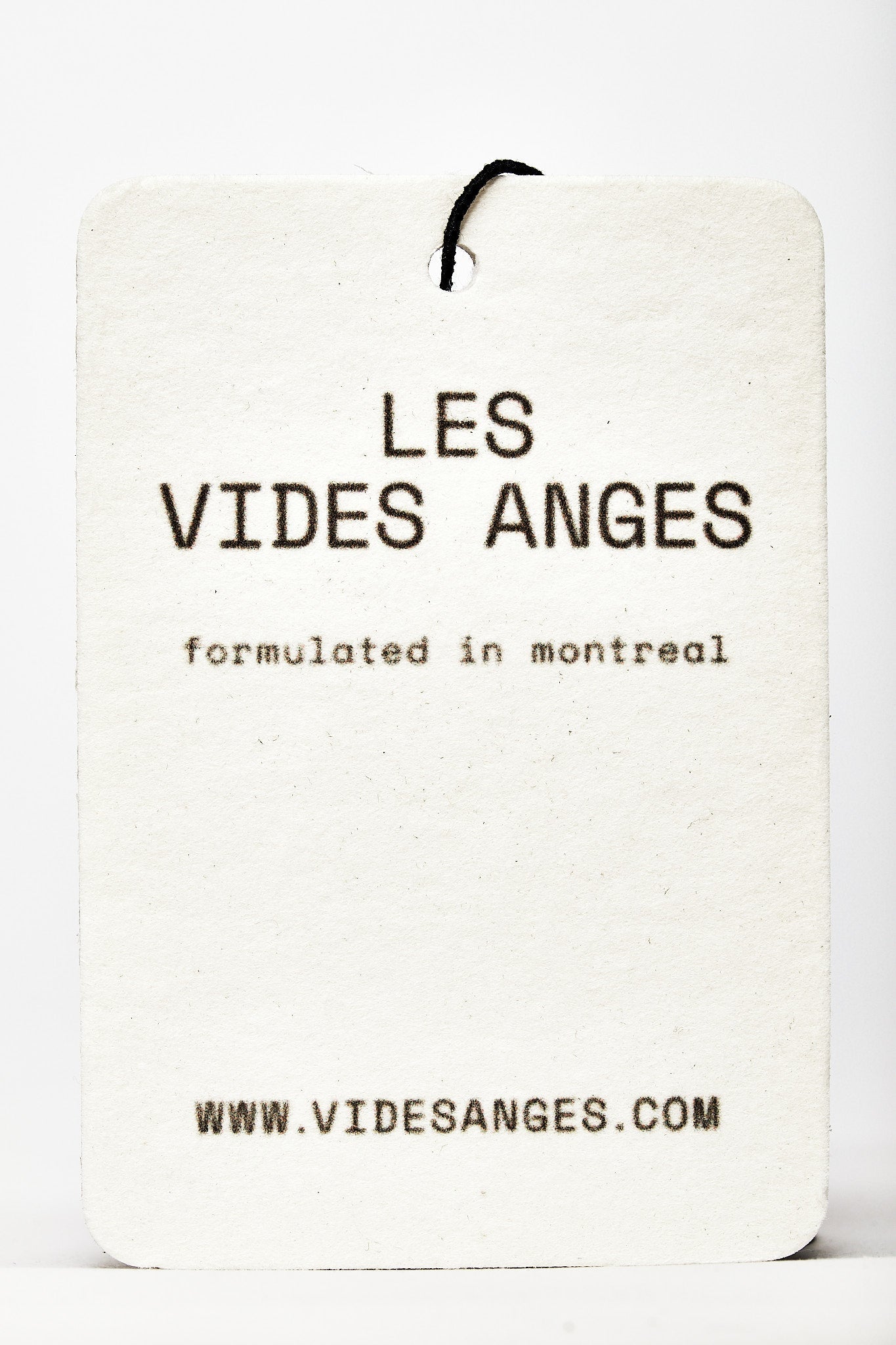 Embracing Freshness: Understanding the Science of Car Air Fresheners - LES VIDES ANGES